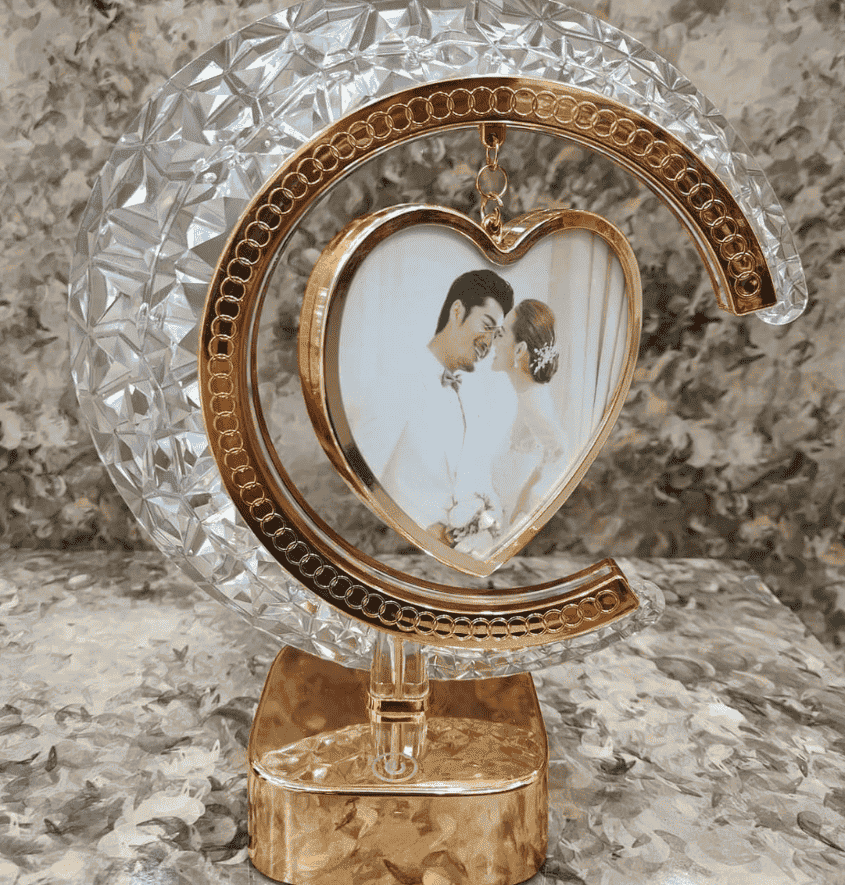 Manufacturer, Exporter, Importer, Supplier, Wholesaler, Retailer, Trader of Photo Frame With Led light in Gurgaon, Haryana, India.